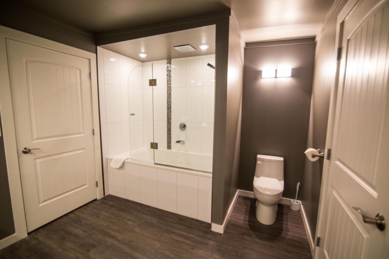 Clipperton Suite By Revelstoke Vacations Exterior foto