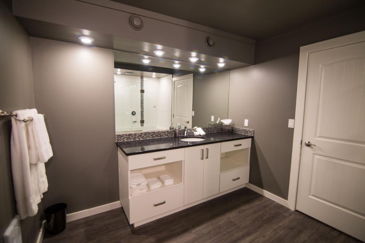 Clipperton Suite By Revelstoke Vacations Exterior foto